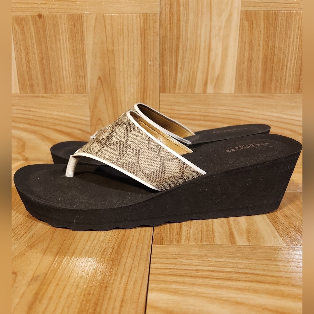 Coach Janice Signature Platform Wedged Sandals Brown Size 9.5